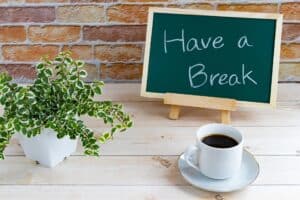 Kaffeetasse mit Schild Have a Break | Elf Bar Elfa