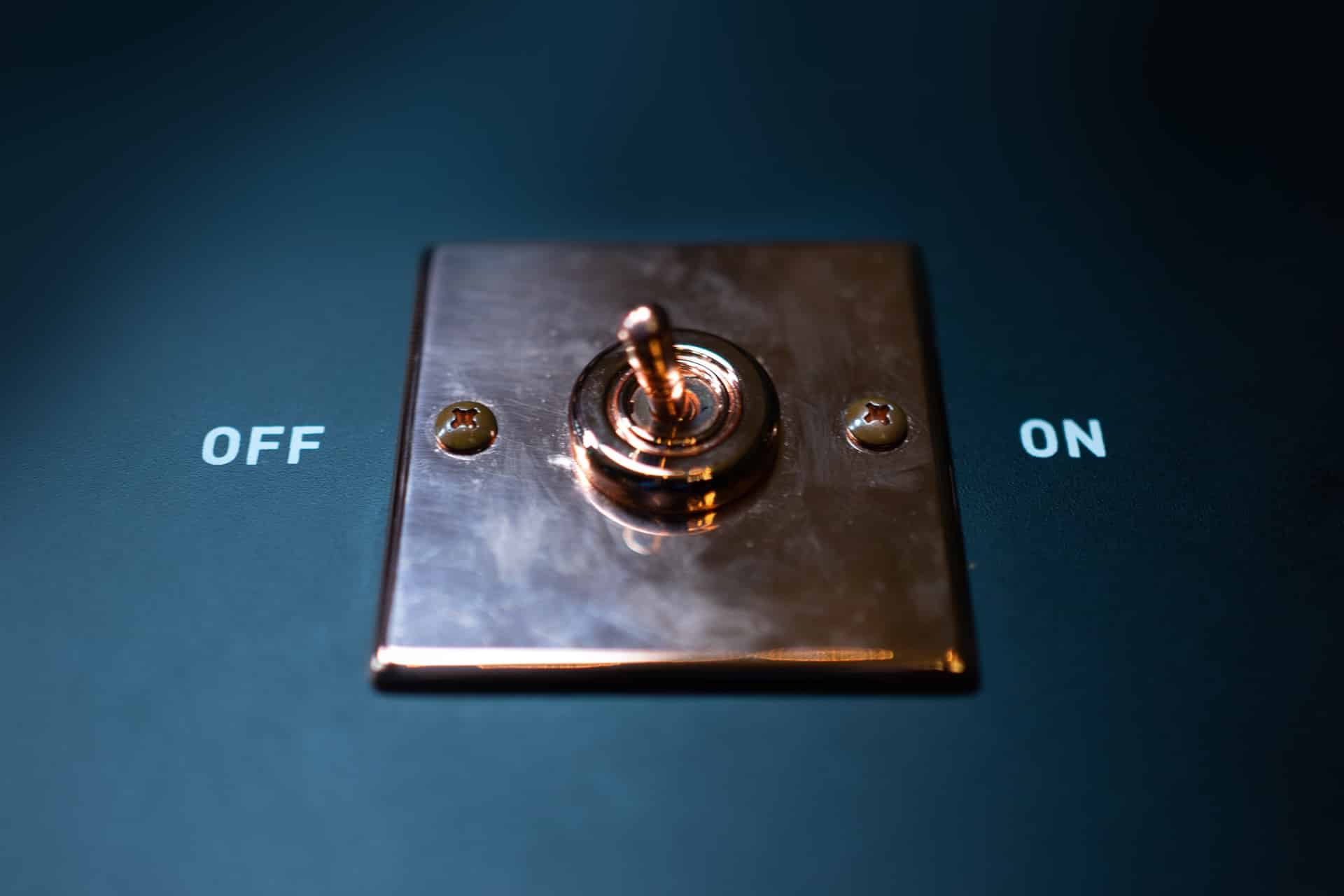 Nahaufnahme eines On-Off-Schalters | Elf Bar Elfa